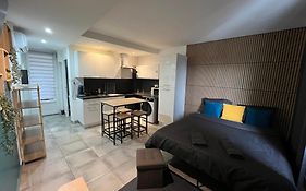 Studio confortable avec balcon